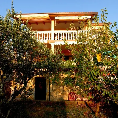 Holiday Ulica Vladimira Nazora Apartman