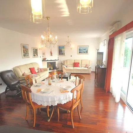 Holiday Ulica Vladimira Nazora Apartment Jadranovo